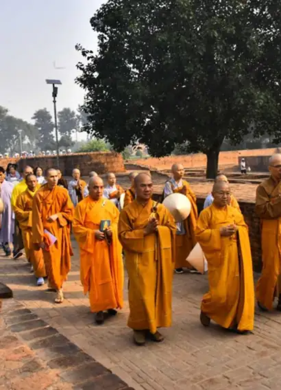 Từ thiện và xã hội